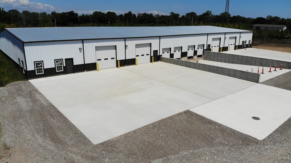 4662 S Custer Rd, Monroe, MI for lease - Building Photo - Image 3 of 14