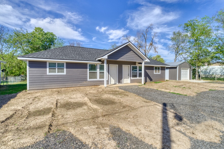 9337 Ash St, Midway, TX à vendre - Photo du bâtiment - Image 3 de 15