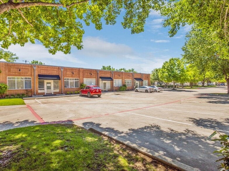502 N Carroll Ave, Southlake, TX à vendre - Photo du bâtiment - Image 2 de 19