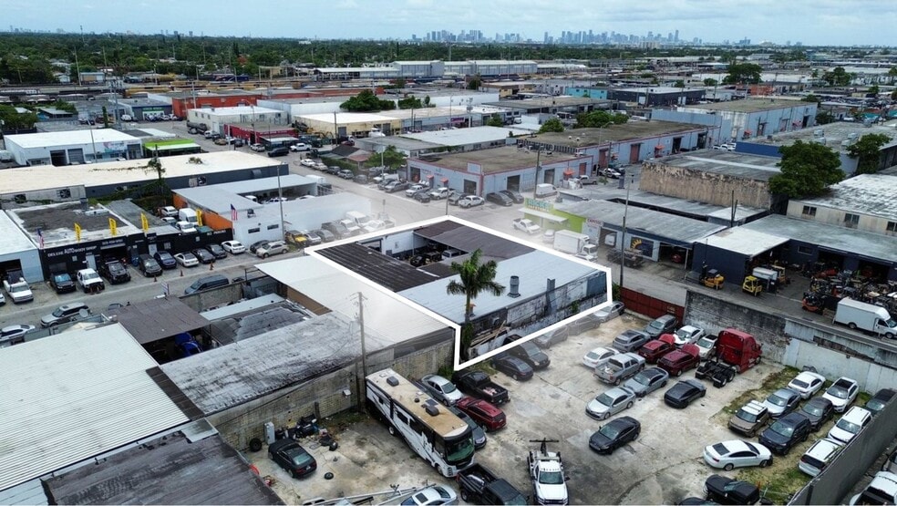 1025 E 45th St, Hialeah, FL for sale - Building Photo - Image 2 of 17