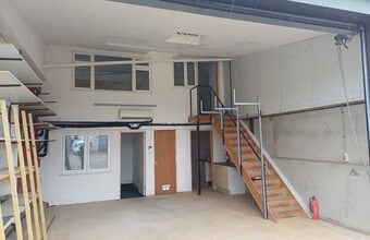 New Rd, Bedford for lease Interior Photo- Image 2 of 2