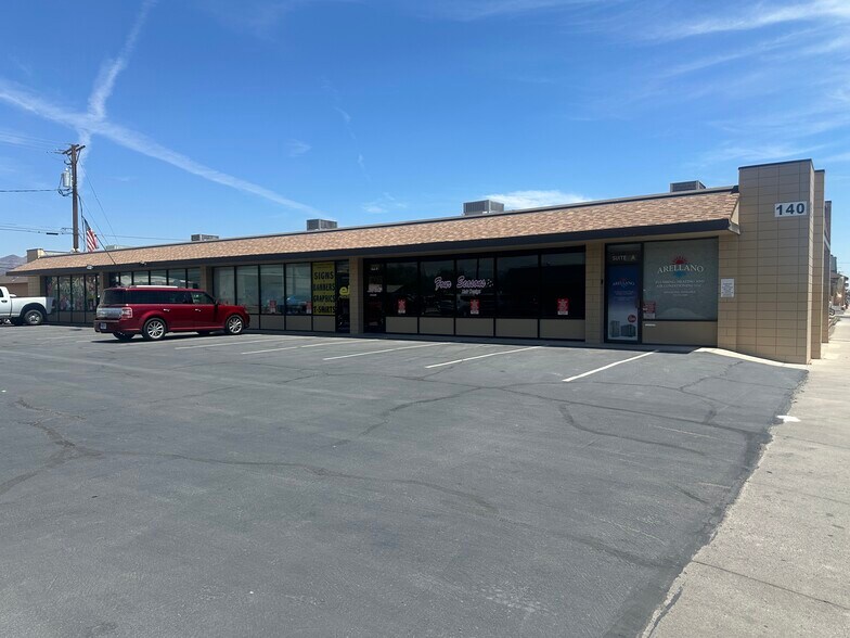 140 E Main St, Fernley, NV à vendre - Photo du bâtiment - Image 2 de 10