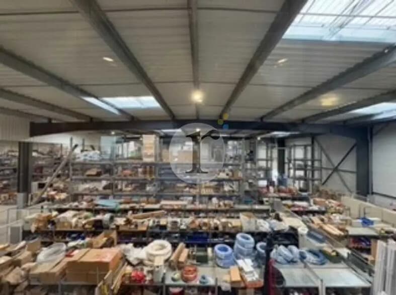 Office in Lesquin for lease - Interior Photo - Image 1 of 5