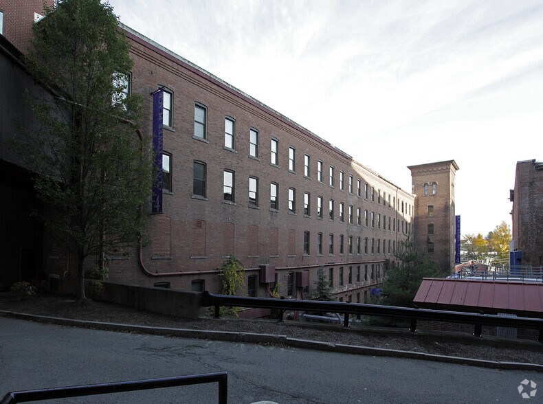 4 Mill St, Maynard, MA for lease - Building Photo - Image 3 of 3