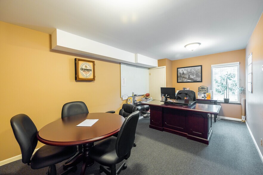 1520 S Lapeer Rd, Lake Orion, MI à louer - Photo intérieure - Image 3 de 5