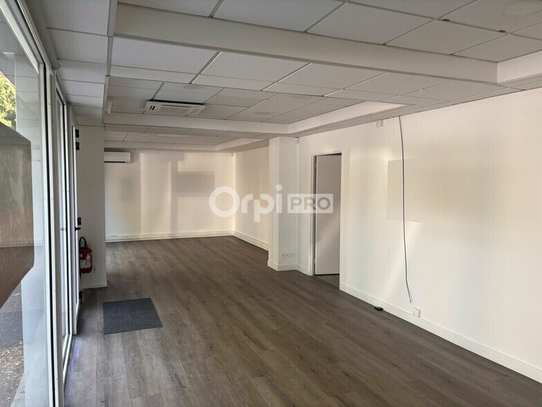 Bureau dans Avignon à vendre - Photo intérieure - Image 2 de 9