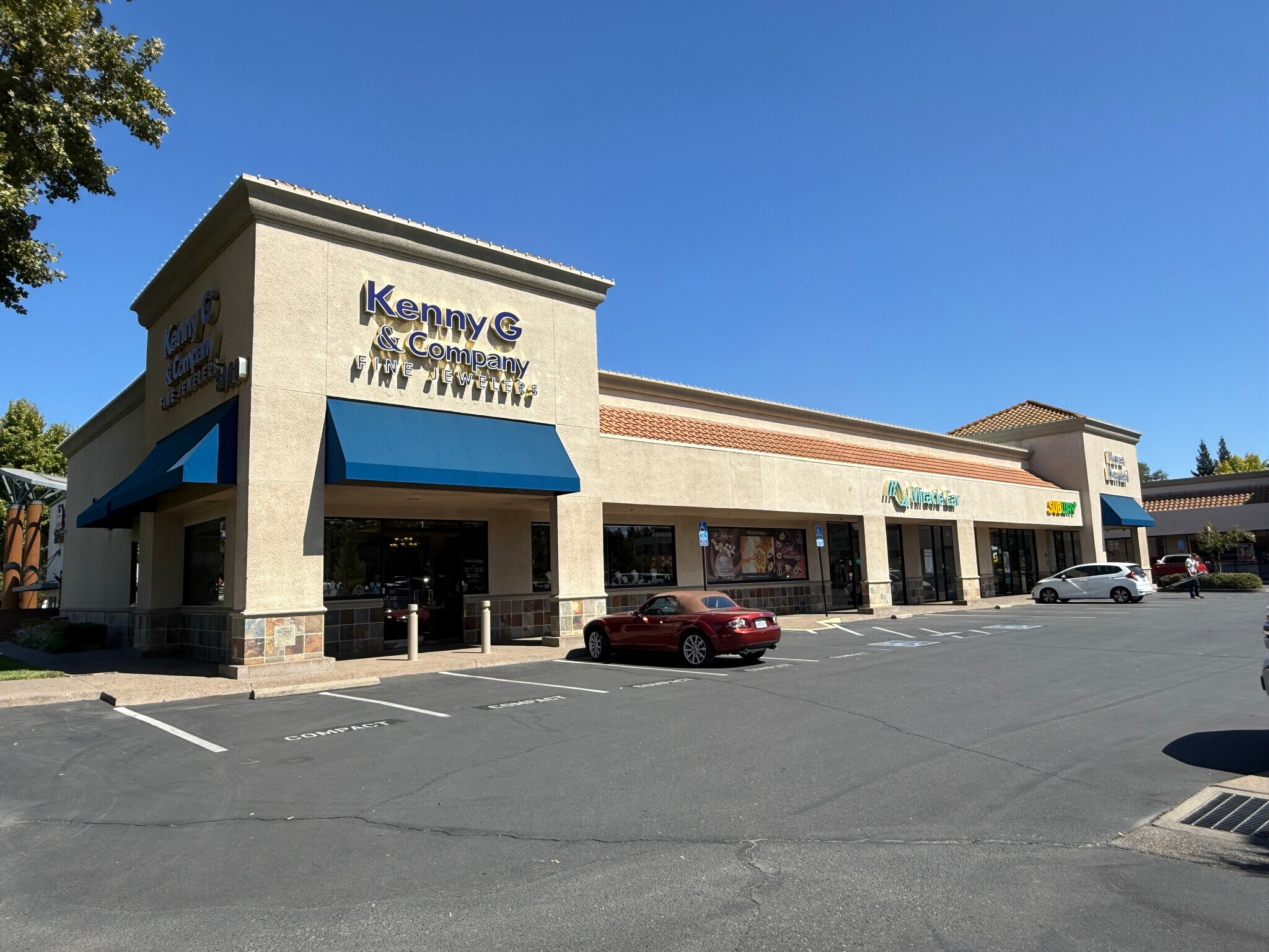 5454-5460 Sunrise Blvd, Citrus Heights, CA for lease Building Photo- Image 1 of 6