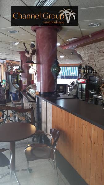 Commerce de détail dans Orihuela, Alicante à louer Photo du bâtiment- Image 1 de 9