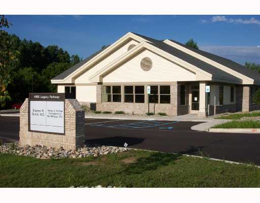 4169 Legacy Pky, Lansing, MI for lease - Primary Photo - Image 2 of 7