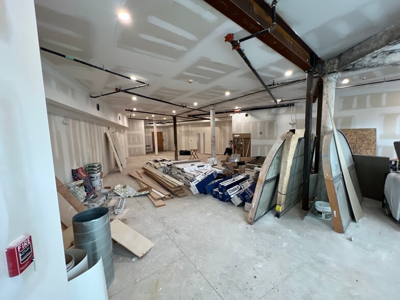 3849 Lancaster Ave, Philadelphia, PA for lease - Building Photo - Image 3 of 6