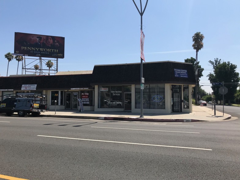 5900-5902 Van Nuys Blvd, Van Nuys, CA for sale - Building Photo - Image 1 of 1