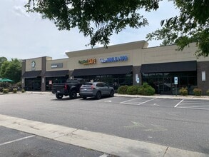 8135 George Washington Memorial Hwy, Yorktown, VA for lease Interior Photo- Image 1 of 15