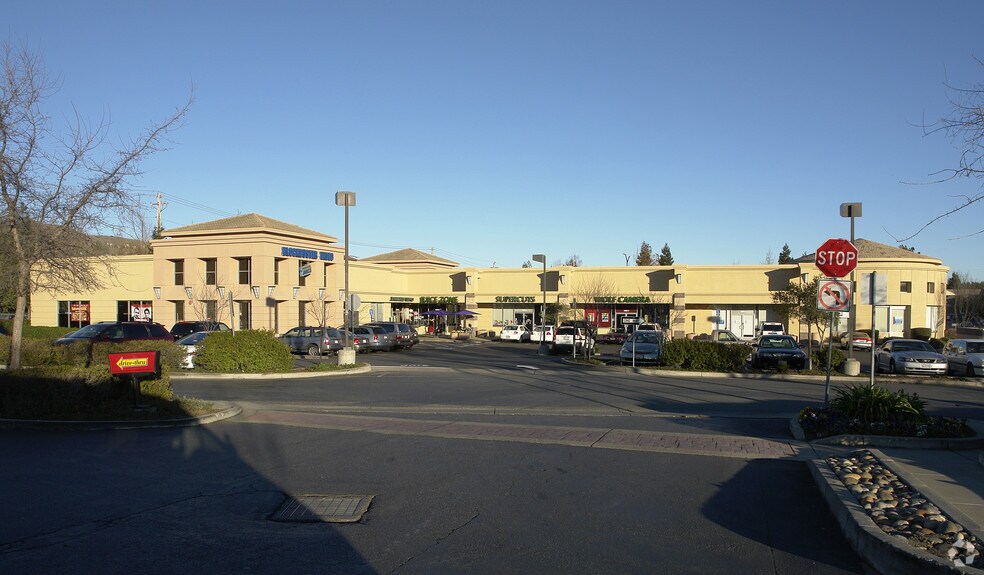 11000 Crow Canyon Rd, Danville, CA à louer - Photo du bâtiment - Image 3 de 3