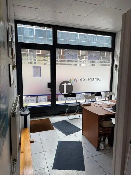 Retail in Lille for sale Interior Photo- Image 1 of 4