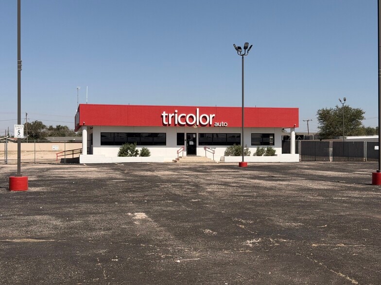 3818 W Wall St, Midland, TX for lease - Building Photo - Image 1 of 19