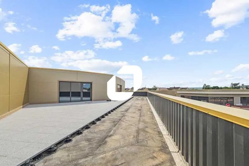 Flex dans Bernes-sur-Oise à louer - Photo du bâtiment - Image 3 de 16