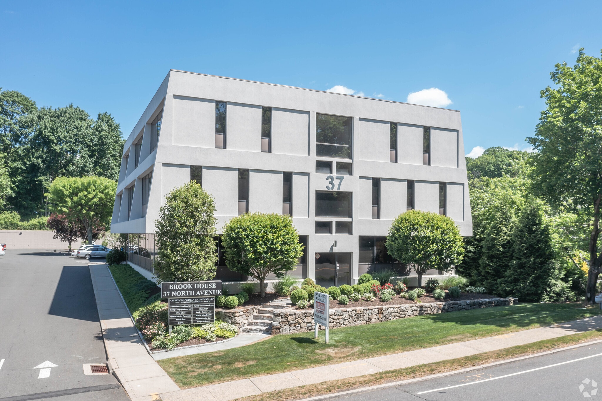 37 North Ave, Norwalk, CT for lease Primary Photo- Image 1 of 24