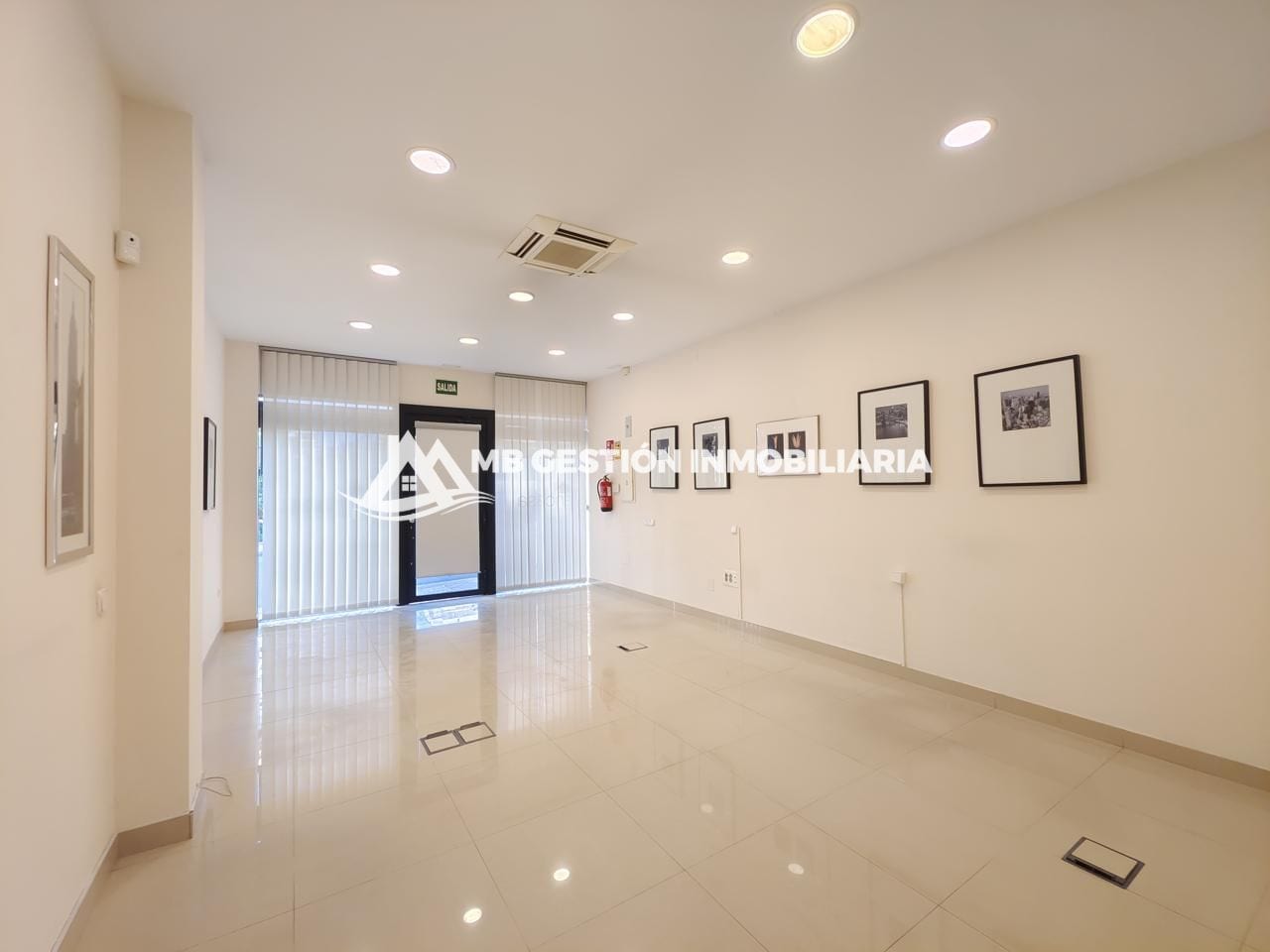 Commerce de détail dans Fuenlabrada, Madrid à louer Photo intérieure- Image 1 de 8