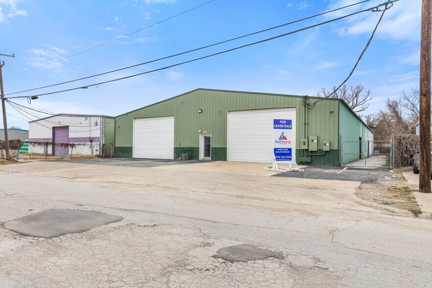 5909 Eden Dr, Haltom City, TX à vendre - Photo du bâtiment - Image 3 de 10
