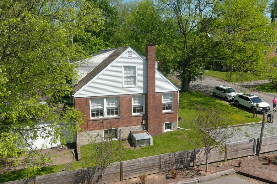 107 45th Ave N, Nashville, TN à louer - Photo du bâtiment - Image 3 de 3