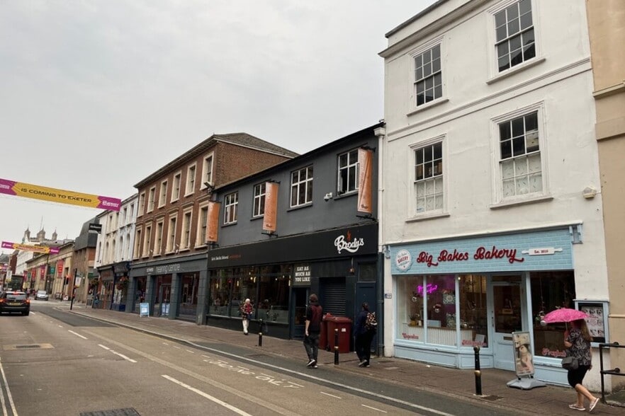 25 Queen St, Exeter for lease - Building Photo - Image 2 of 3
