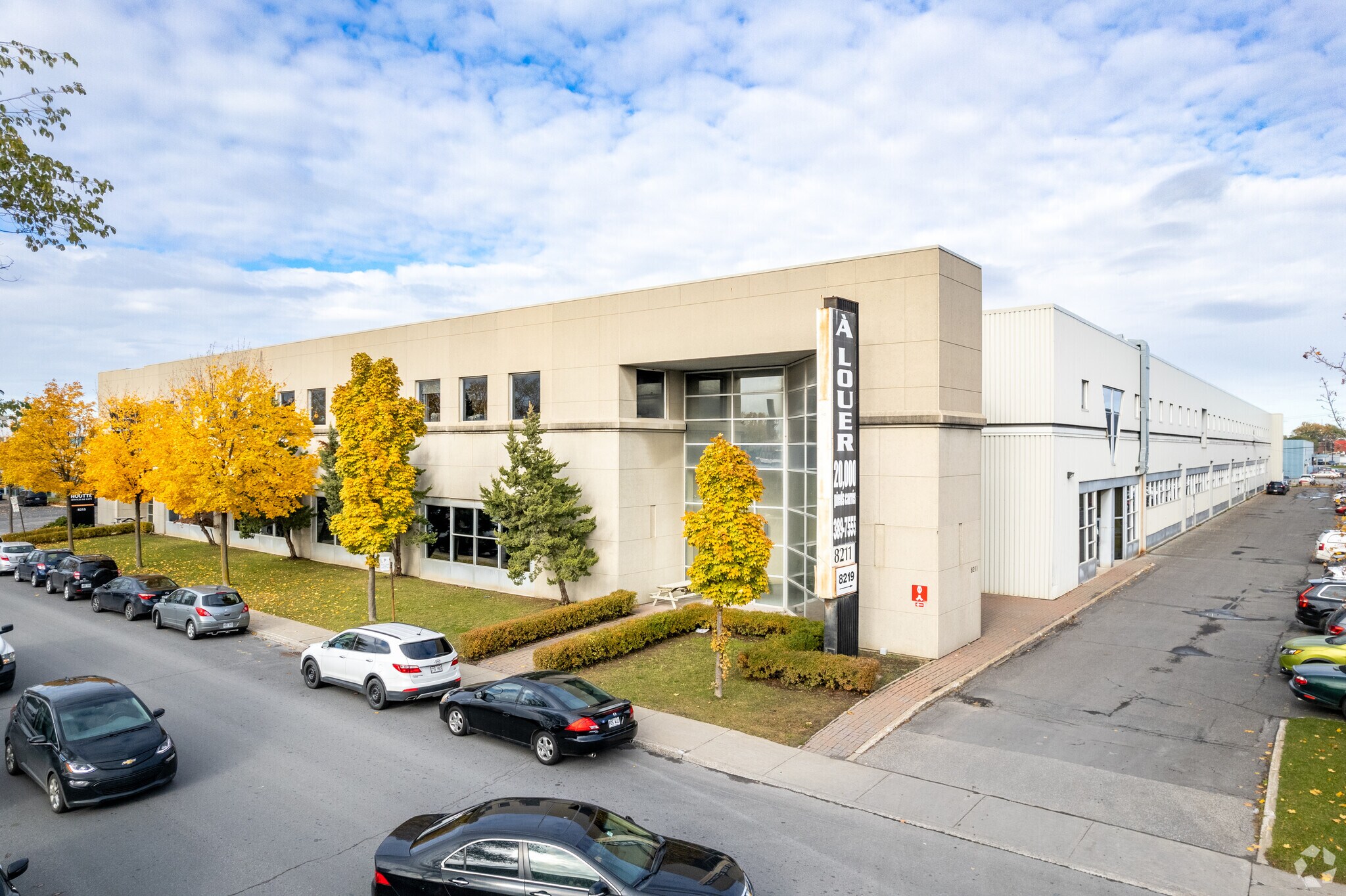 8211-8247 17e Av, Montréal, QC à vendre Photo principale- Image 1 de 1