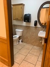 1801 NW Cache Rd, Lawton, OK à louer Photo intérieure- Image 2 de 7