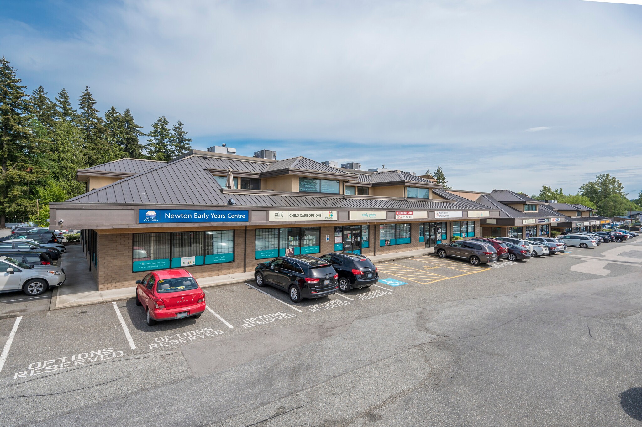 6830-6844 King George Hwy, Surrey, BC à louer Photo du bâtiment- Image 1 de 5