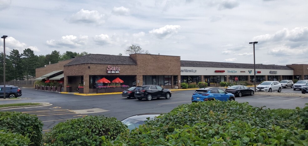 7201-7247 S Kingery Hwy, Willowbrook, IL for lease - Primary Photo - Image 1 of 9