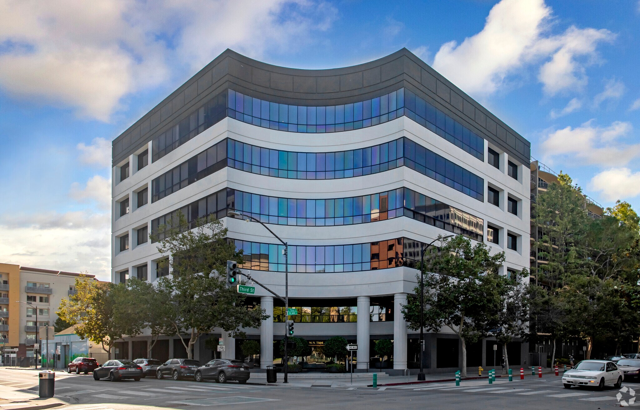 96 N 3rd St, San Jose, CA à louer Photo du bâtiment- Image 1 de 8