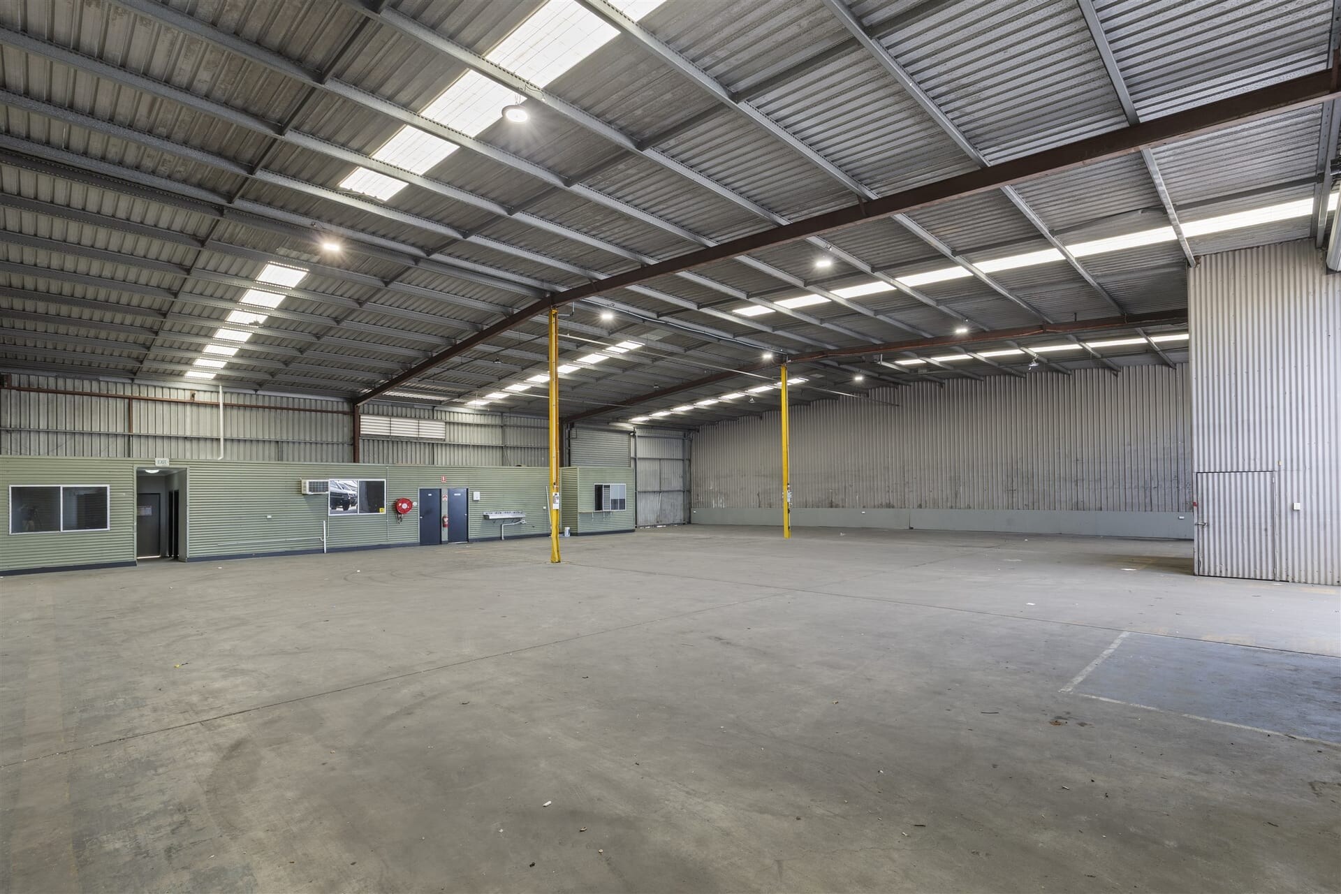 1717 Ipswich Rd, Rocklea for lease Interior Photo- Image 1 of 4