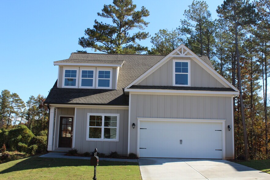 201 Melba Ln, Athens, GA à vendre - Photo principale - Image 1 de 1