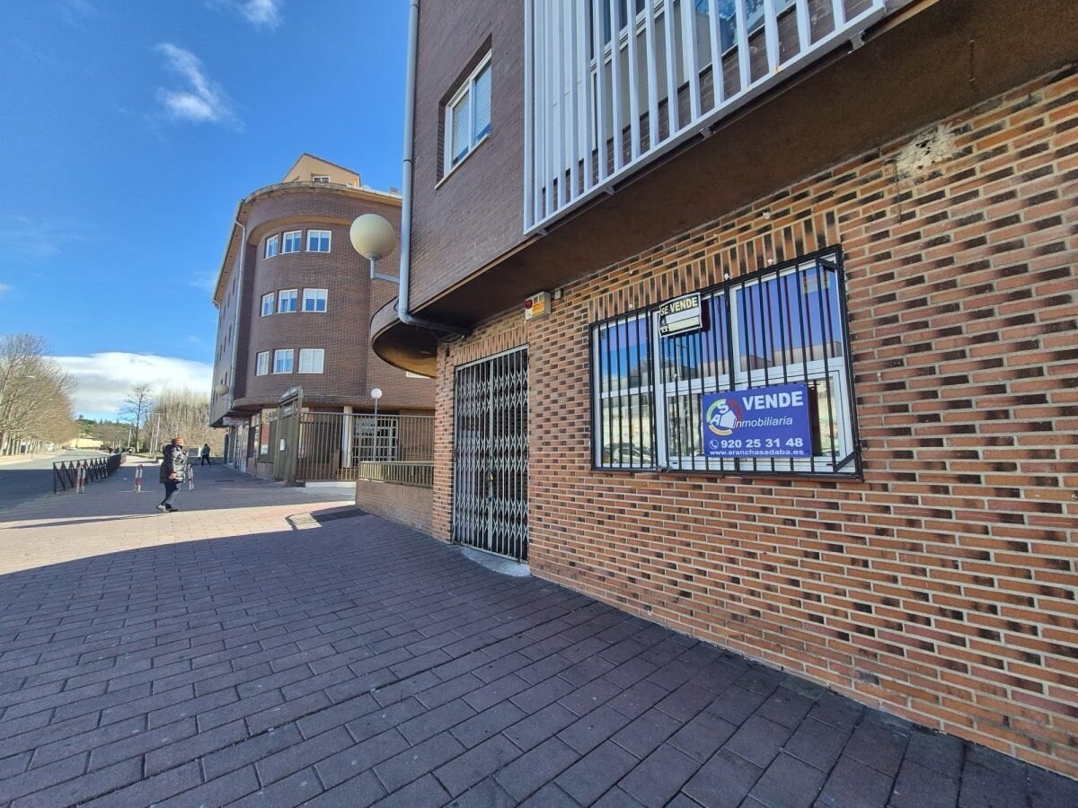 Immeuble residentiel dans Ávila, Ávila à vendre Photo du bâtiment- Image 1 de 5