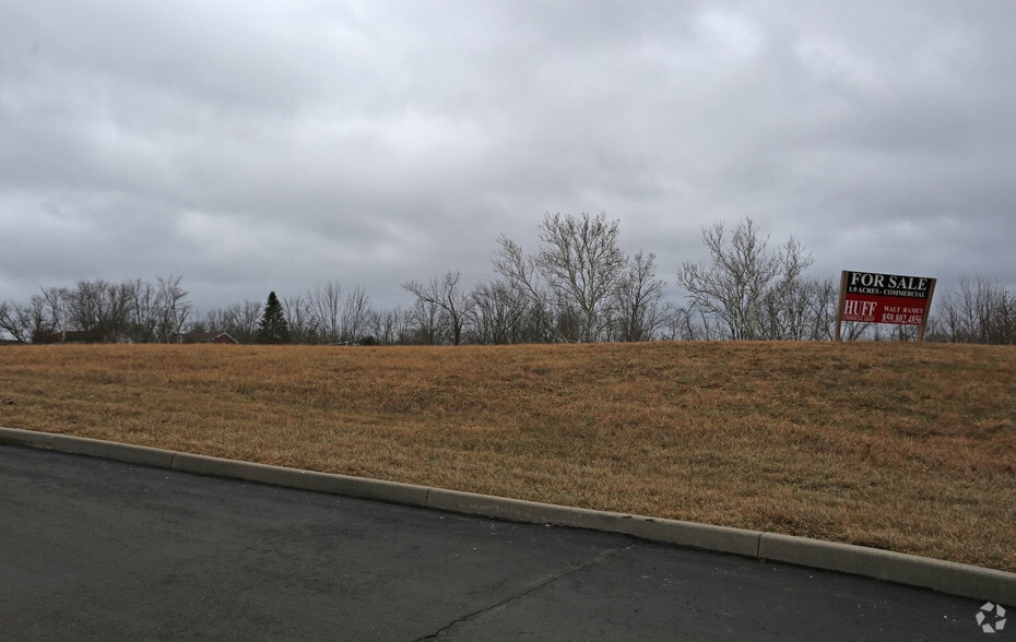 1655 Burlington Pike portfolio of 2 properties for sale on LoopNet.ca - Building Photo - Image 2 of 9