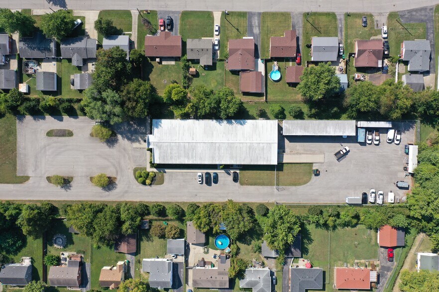 1753 Old Preston Hwy N, Louisville, KY à louer - Photo du bâtiment - Image 2 de 18