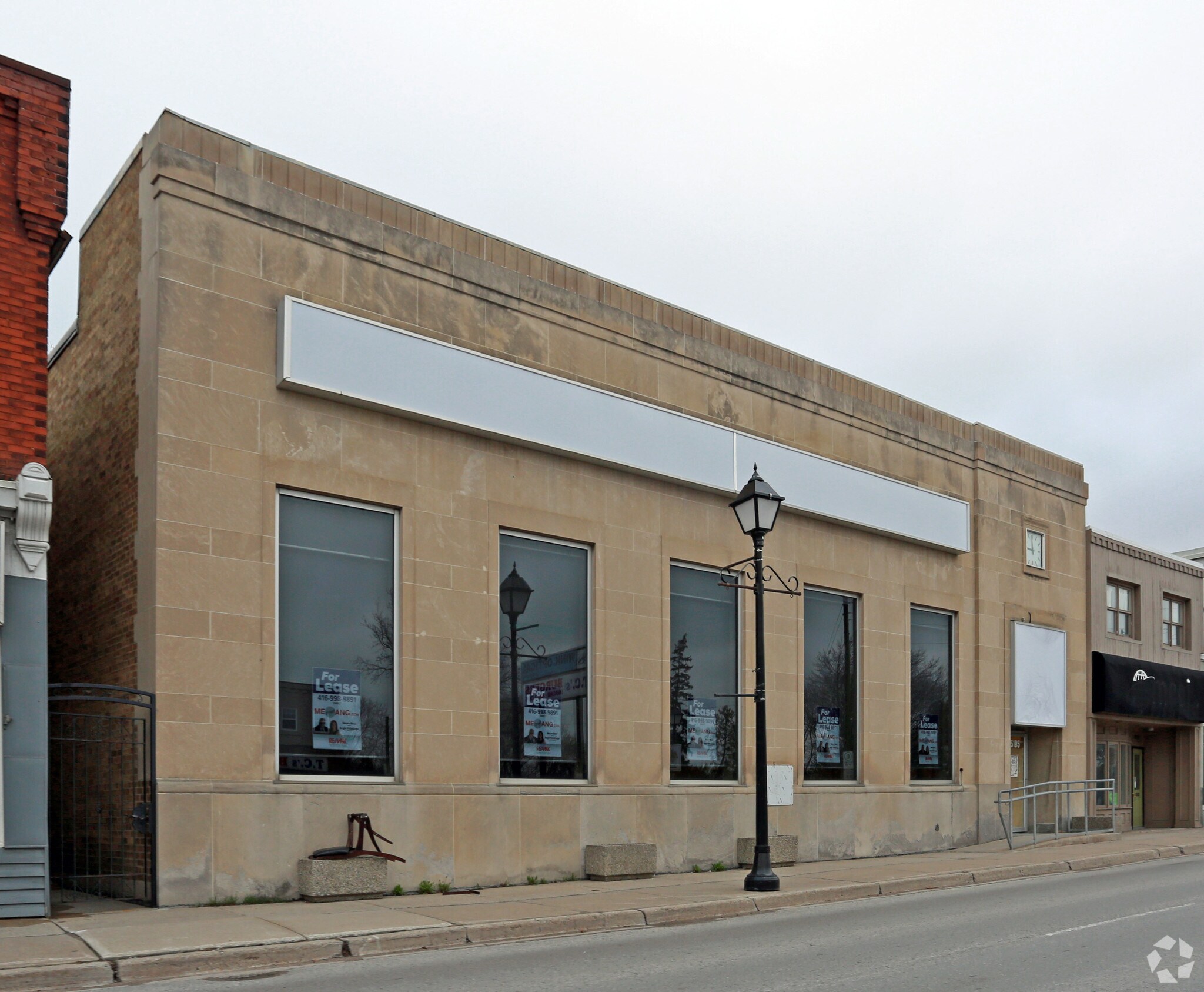 15195 Yonge St, Aurora, ON for sale Primary Photo- Image 1 of 1