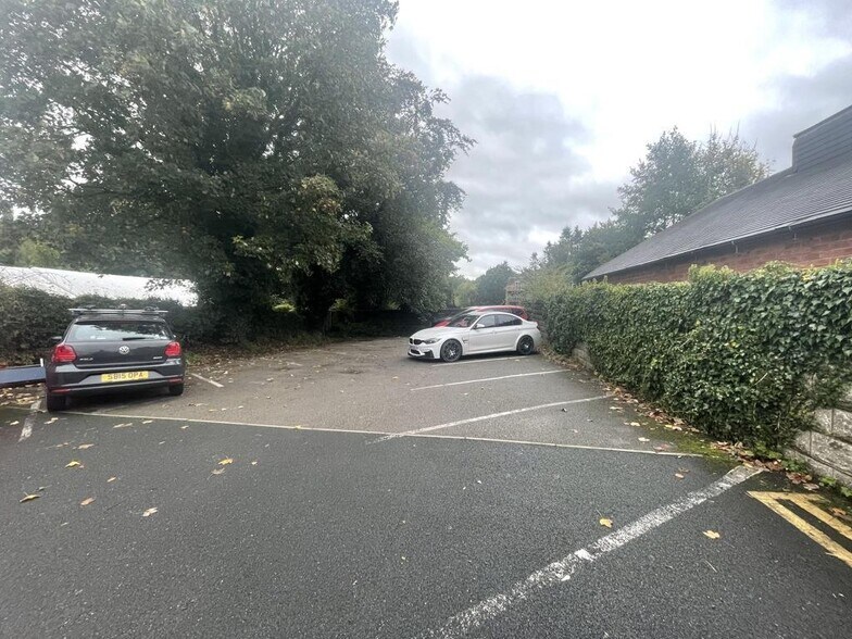 14a High St, Eccleshall à louer - Photo du bâtiment - Image 2 de 16