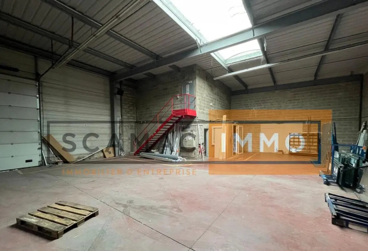 Office in Noisiel for lease Building Photo- Image 1 of 14