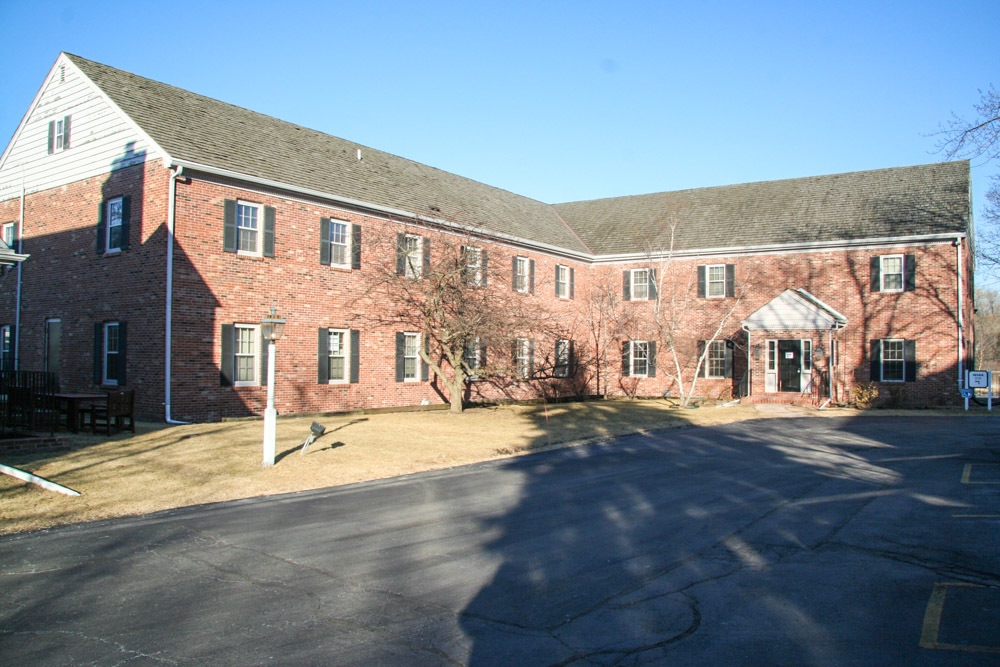 10144 N Port Washington Rd, Mequon, WI for lease Building Photo- Image 1 of 38