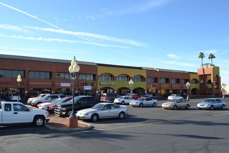 4041 E Thomas Rd, Phoenix, AZ for lease - Building Photo - Image 2 of 4