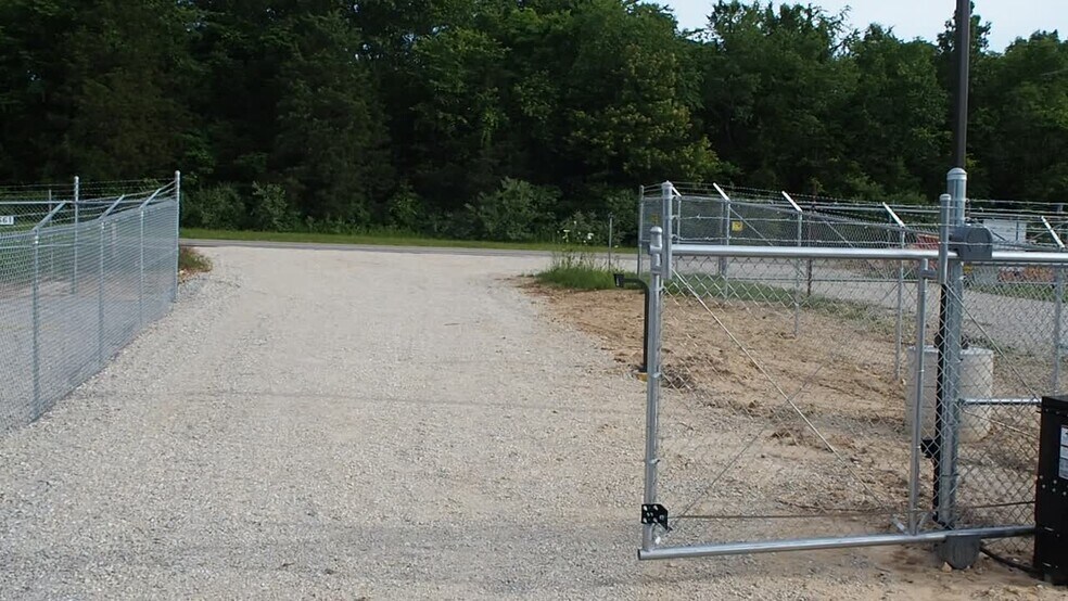 4687 US 50, Leslie, MO à louer - Vidéo sur l’inscription commerciale - Image 3 de 20