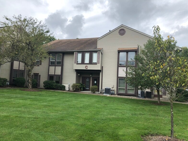 150 River Rd, Montville, NJ à vendre - Photo principale - Image 1 de 13