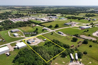 Plus de détails pour 3315 Central Ave, Winfield, KS - Industriel à vendre