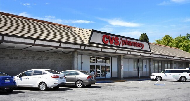 More details for 470-480 Blossom Hill Rd, San Jose, CA - Retail for Lease