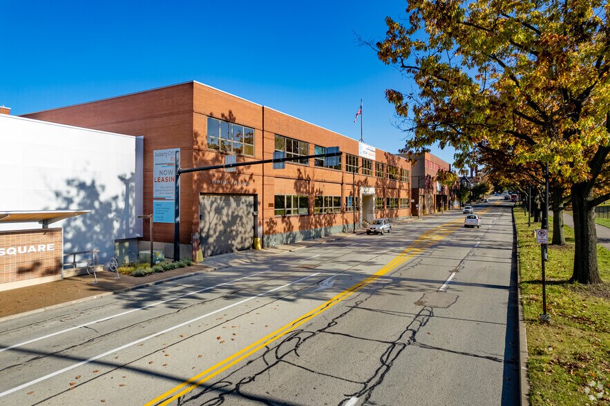 6515 Penn Ave, Pittsburgh, PA à louer - Photo du bâtiment - Image 2 de 4