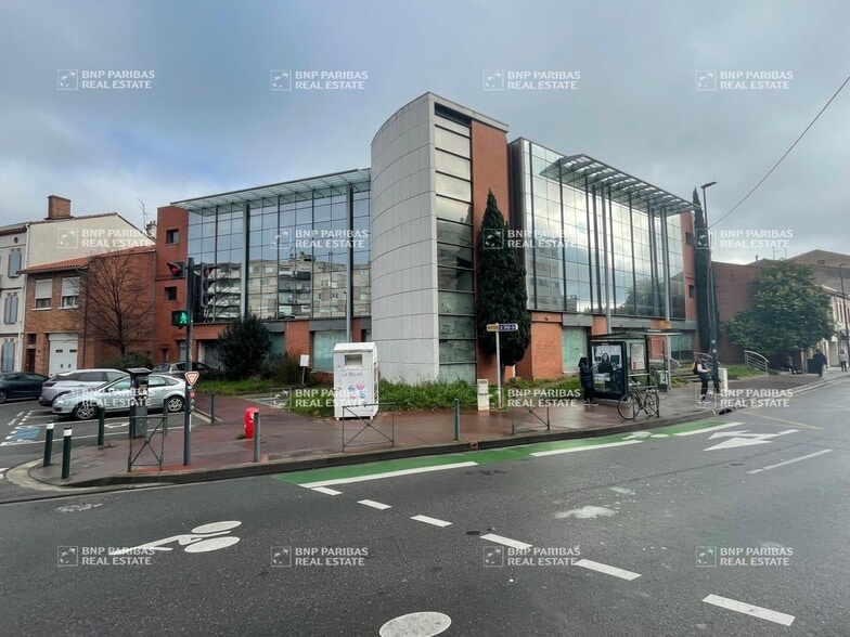 Office in Toulouse for lease - Building Photo - Image 3 of 23