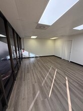 1950 E Watkins St, Phoenix, AZ for lease Interior Photo- Image 2 of 6
