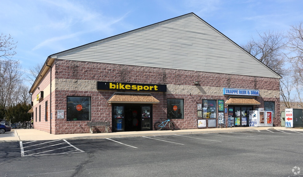 325 W Main St, Collegeville, PA for sale - Building Photo - Image 3 of 3