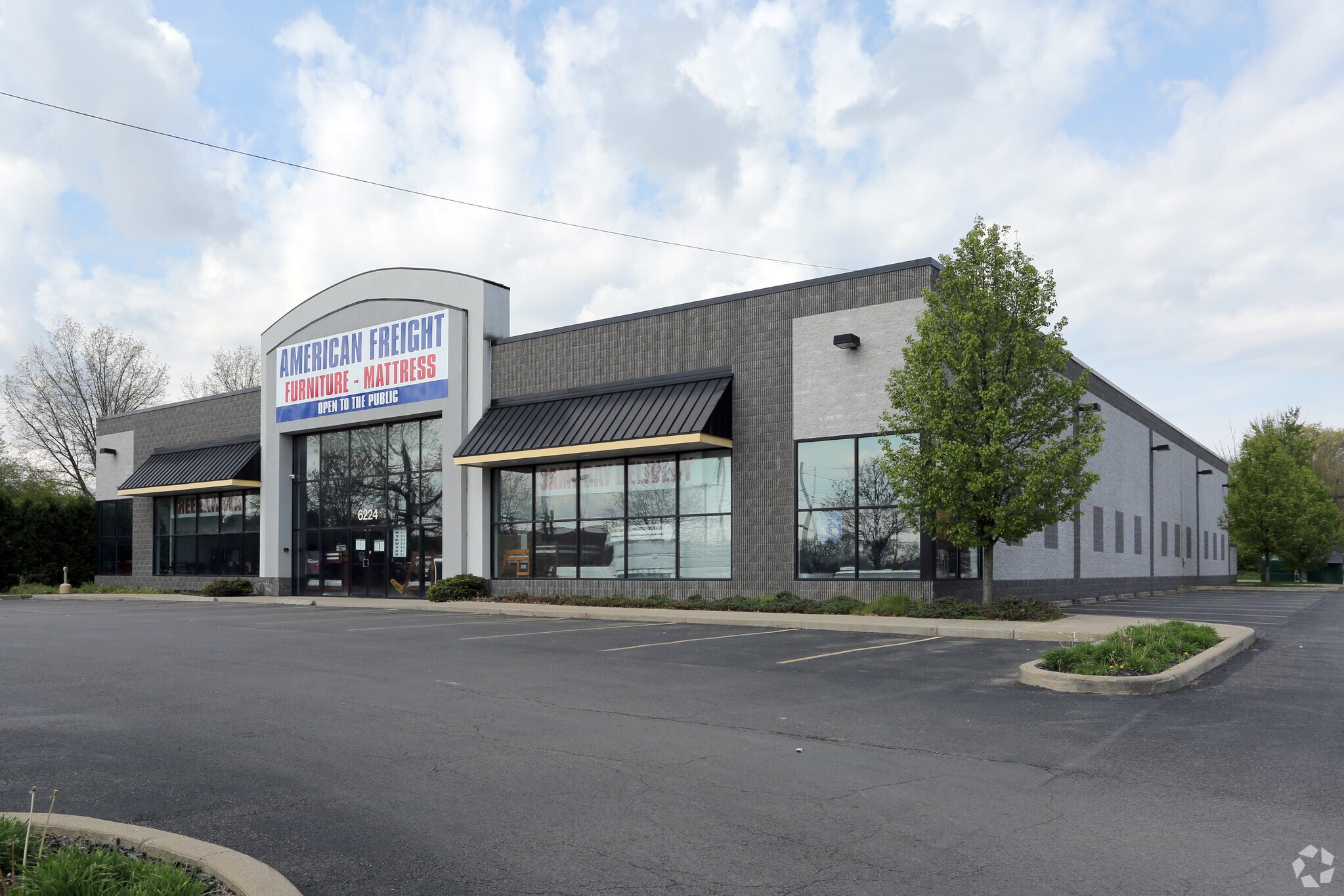 6224 South Ave, Youngstown, OH à louer Photo principale- Image 1 de 5