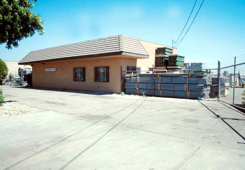 Absolute Net Lease Investment portefeuille de 2 propriétés à vendre sur LoopNet.ca - Photo principale - Image 1 de 2